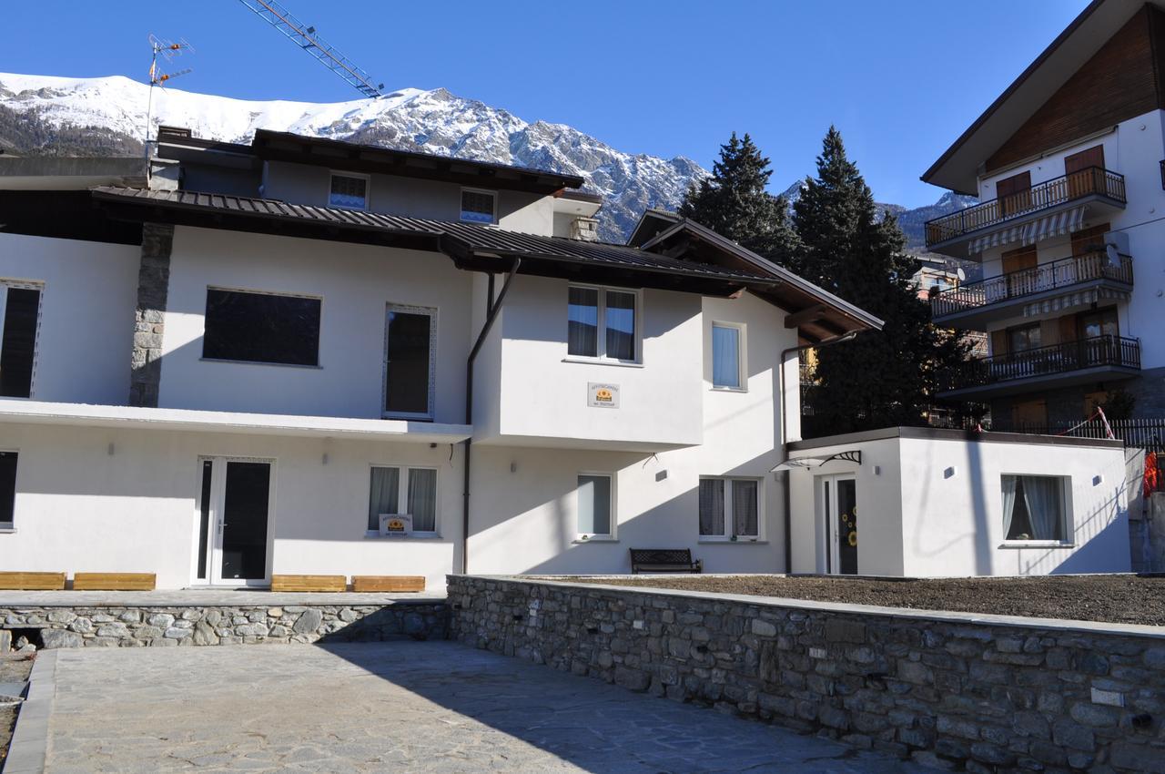 Hotel Il Girasole Saint-Vincent Zewnętrze zdjęcie
