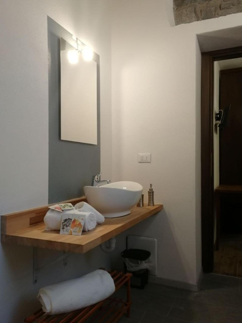 Hotel Il Girasole Saint-Vincent Zewnętrze zdjęcie